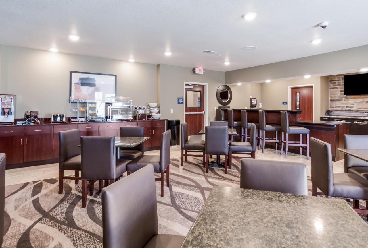 Cobblestone & Suites-fremont Fremont